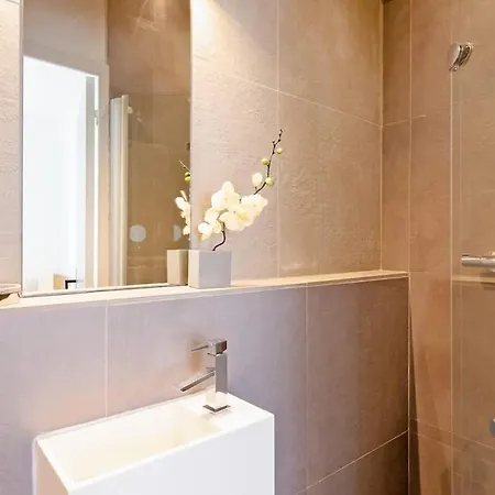 Apartment Palais Area 4 Beds - 4 Baths