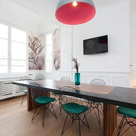 Apartment Palais Area 4 Beds - 4 Baths